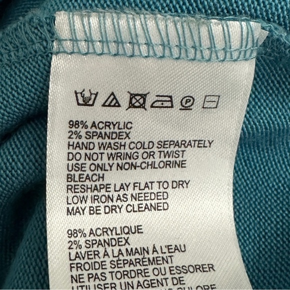 Urban Outfitters fuzzy blue long sleeve crop top large - Picture 6 of 6